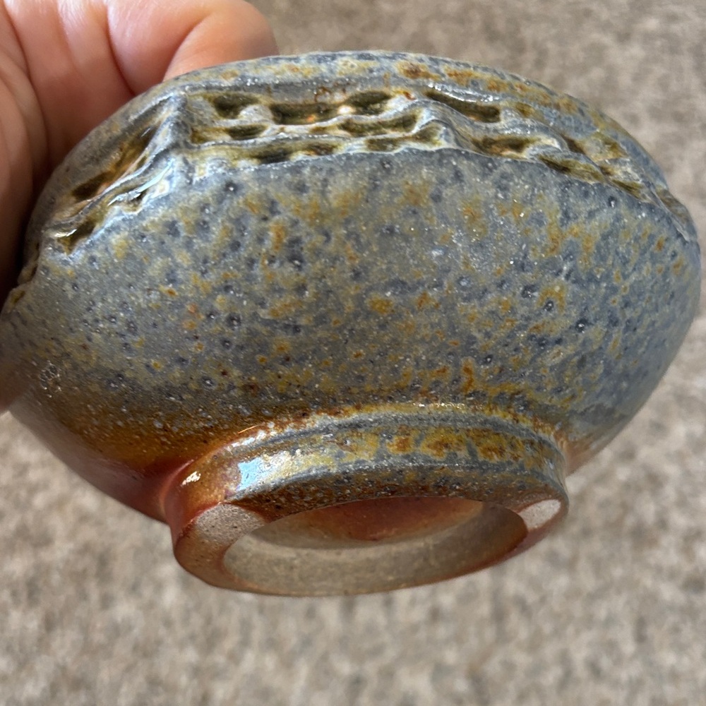 JT pottery Ceramic Bowl with Earthy Tones - Picture 7 of 7